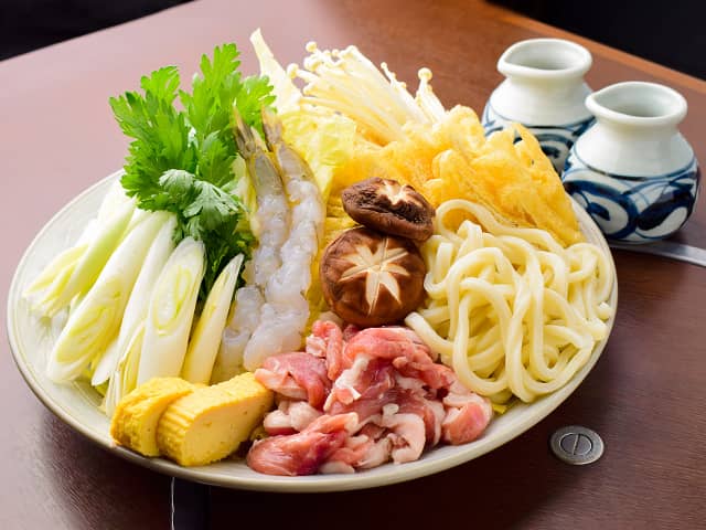 うどんすきセット(調理前)