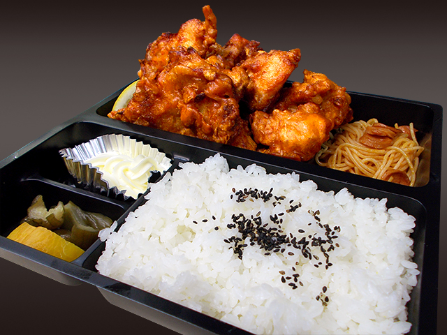 黒門から揚げ弁当(味噌汁付き)