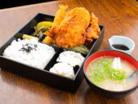 ミックスフライ(から揚げ・エビフライ・コロッケ)弁当